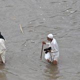 Le Service météorologique pakistanais a prévu des nouvelles pluies diluviennes dans les jours à venir. Selon les experts, le réchauffement climatique contribue à rendre les précipitations plus intenses et plus imprévisibles.